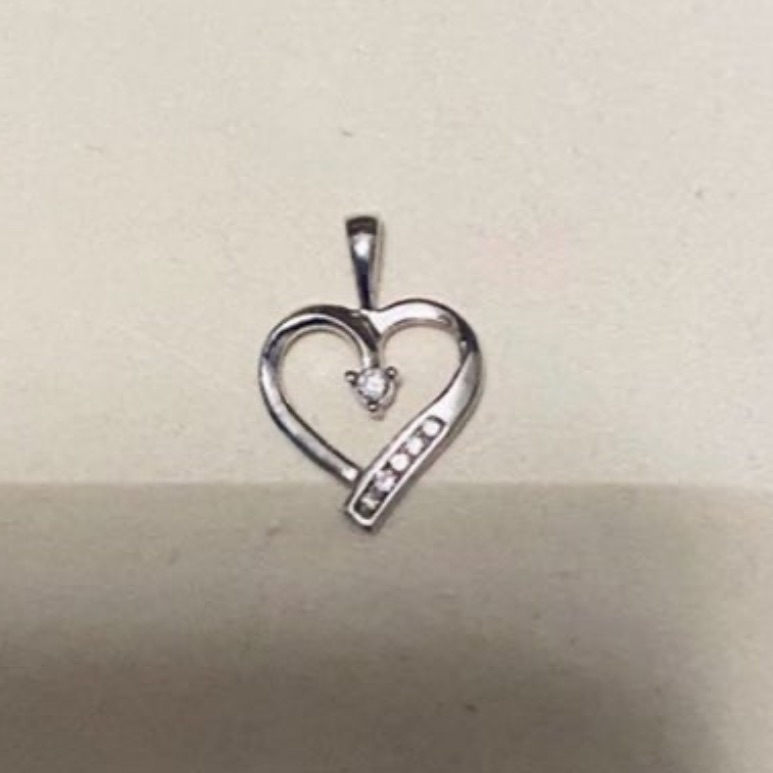 White Gold Diamond Heart Pendant